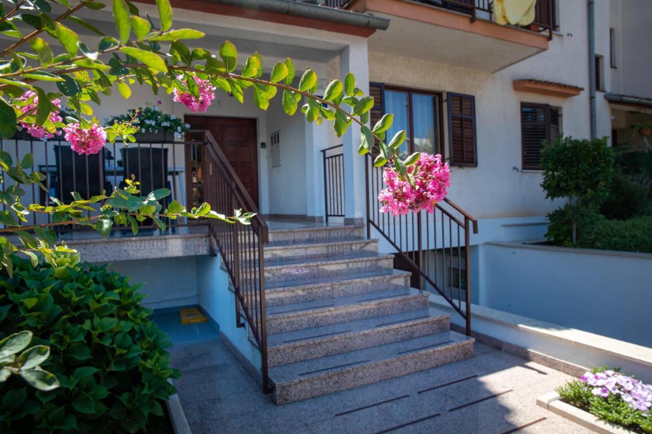Studio Apartment Noah روفينج المظهر الخارجي الصورة